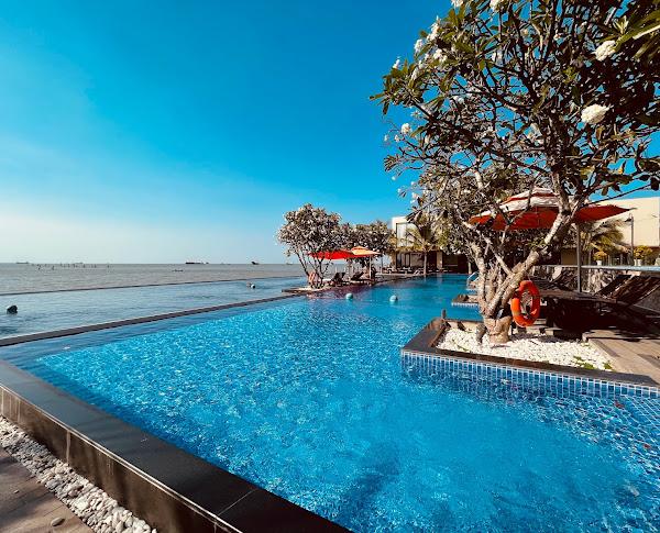 Marina Bay Resort Spa 7